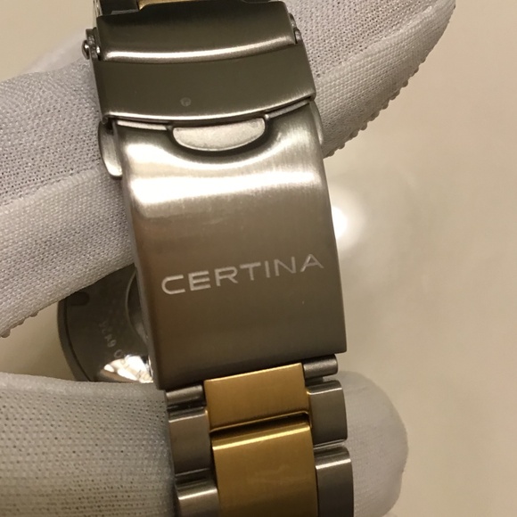 CERTINA DS ACTION POWERMATIC80 BLACK/GREEN/GOLD ON BRACELET 38MM - Picture 7 of 16